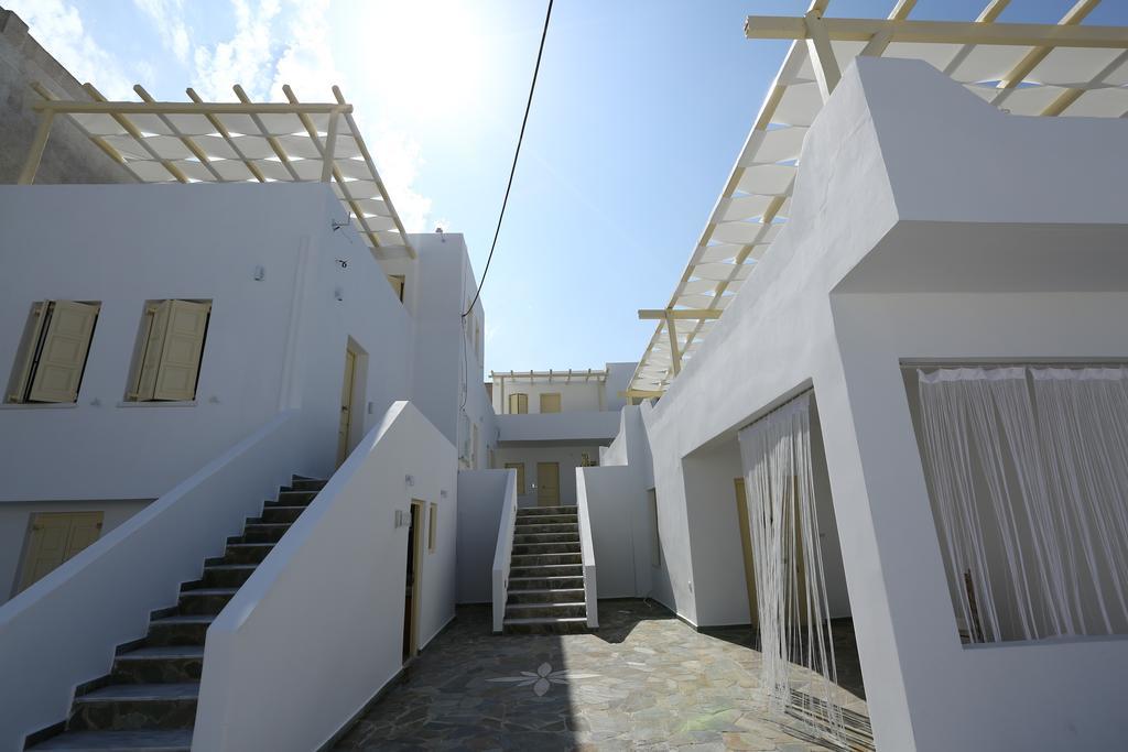 The White Suites Adámas Eksteriør bilde
