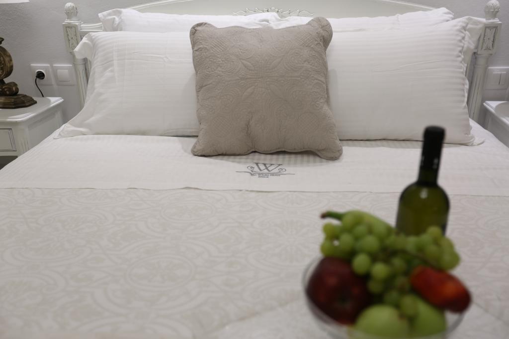 The White Suites Adámas Eksteriør bilde