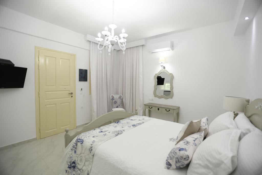 The White Suites Adámas Rom bilde