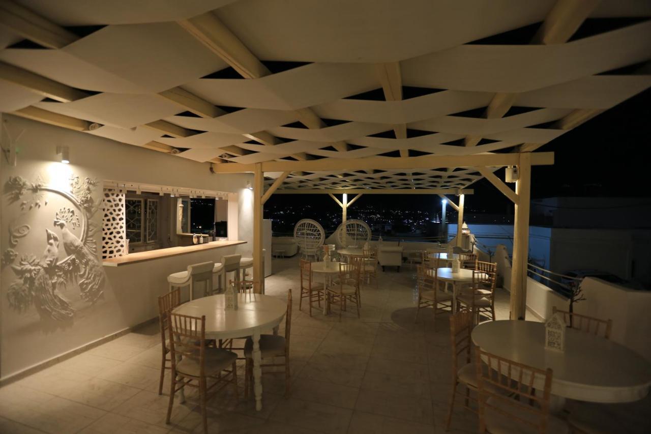 The White Suites Adámas Eksteriør bilde