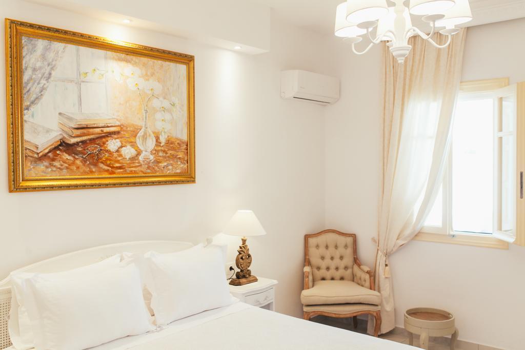 The White Suites Adámas Rom bilde