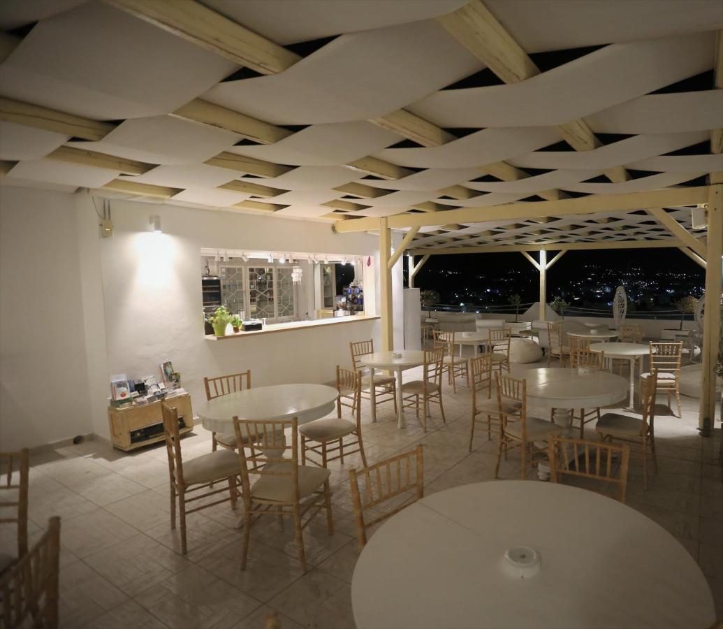 The White Suites Adámas Eksteriør bilde
